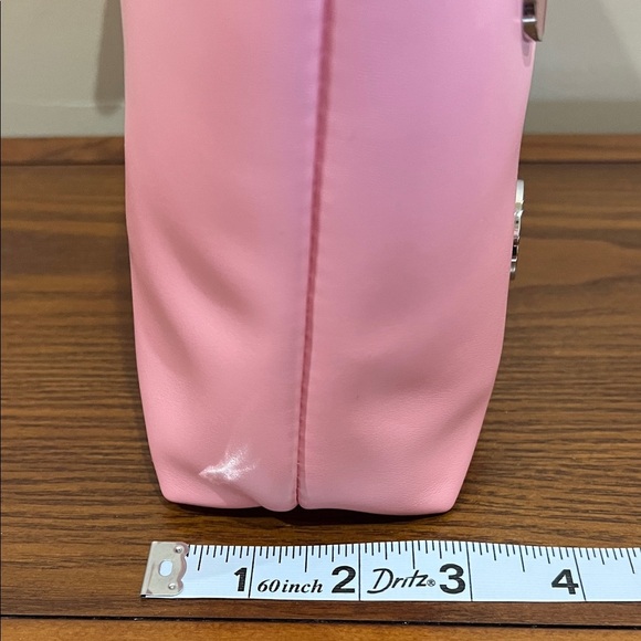 Guess | Clutch/Cosmetic/Travel Bag - Picture 14 of 16